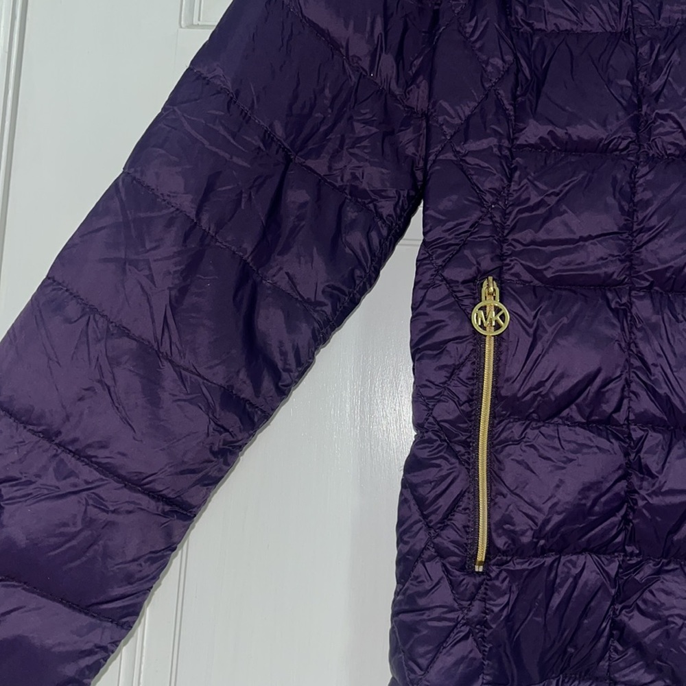 coat - Picture 3 of 3